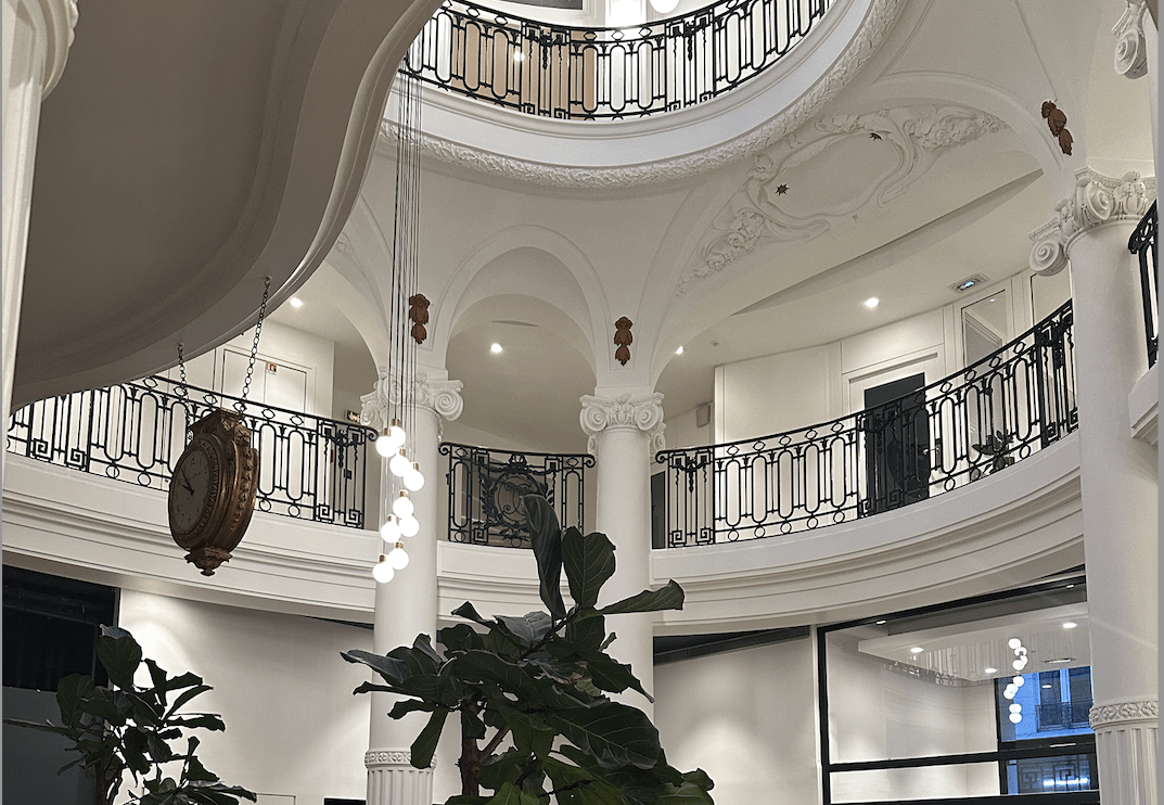 Notre bureau doit-il être beau ? Quand le design d’espace nourrit la qualité de vie au travail